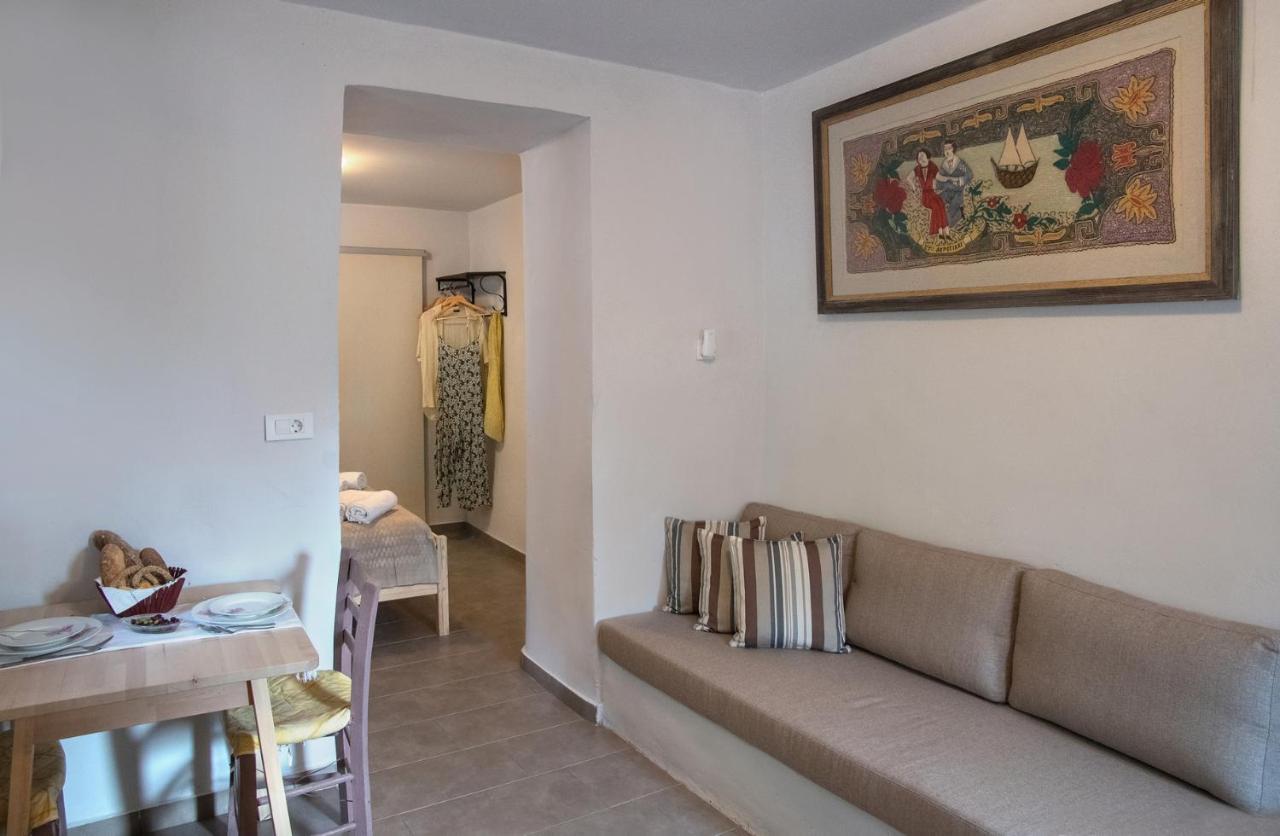 Feneri 3 -Cozy Rustic Apt 20' From Elafonisi Beach Perivolia  Екстер'єр фото